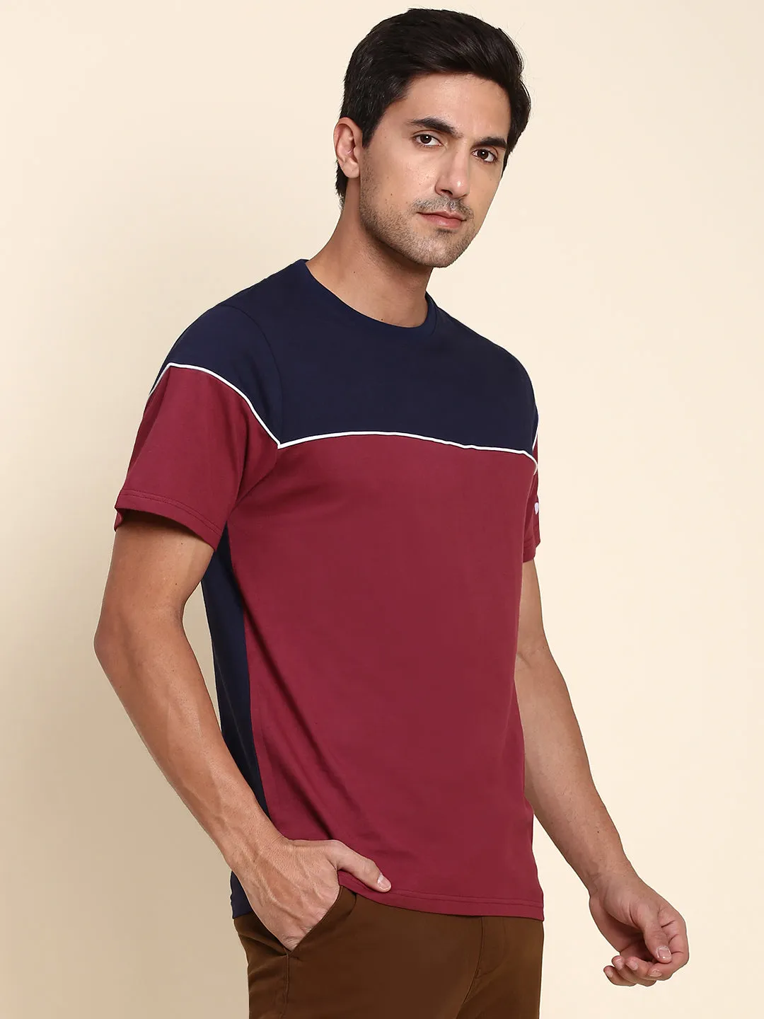 Men's Soft And Stretchy Fabric Maroon Casual Crew Neck Tshirt