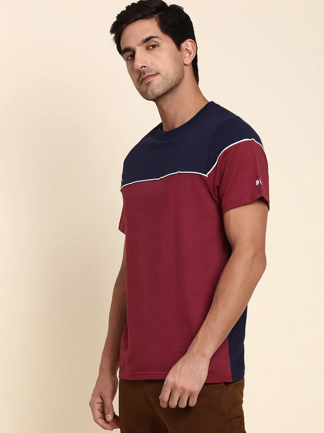 Men's Soft And Stretchy Fabric Maroon Casual Crew Neck Tshirt