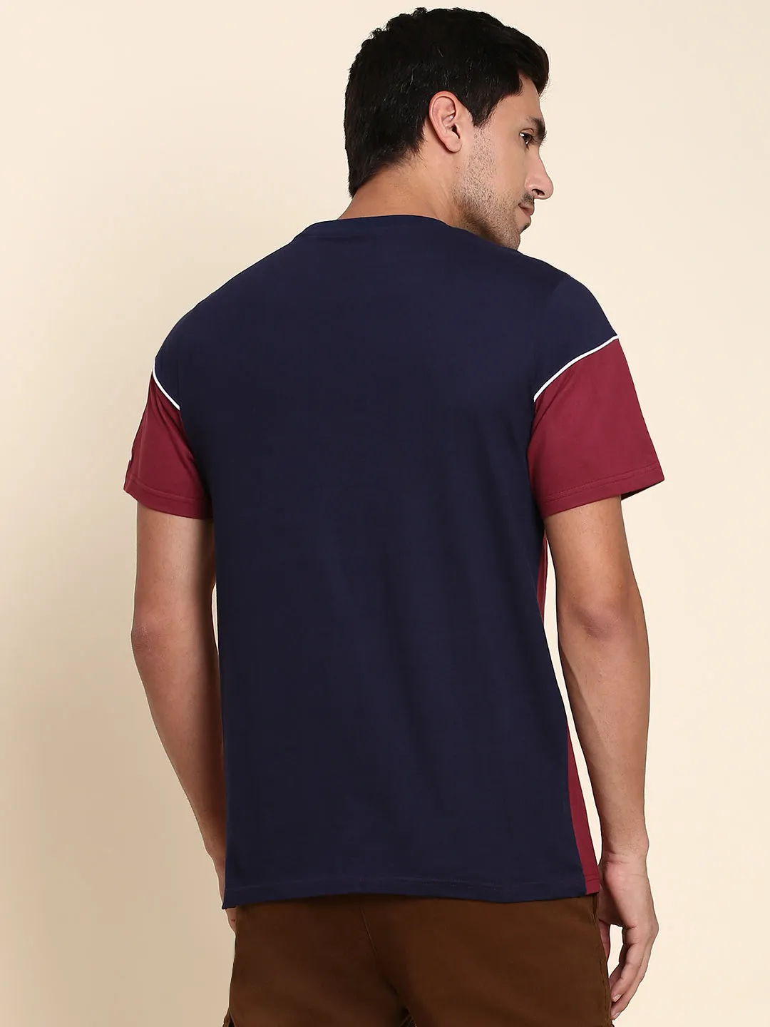 Men's Soft And Stretchy Fabric Maroon Casual Crew Neck Tshirt