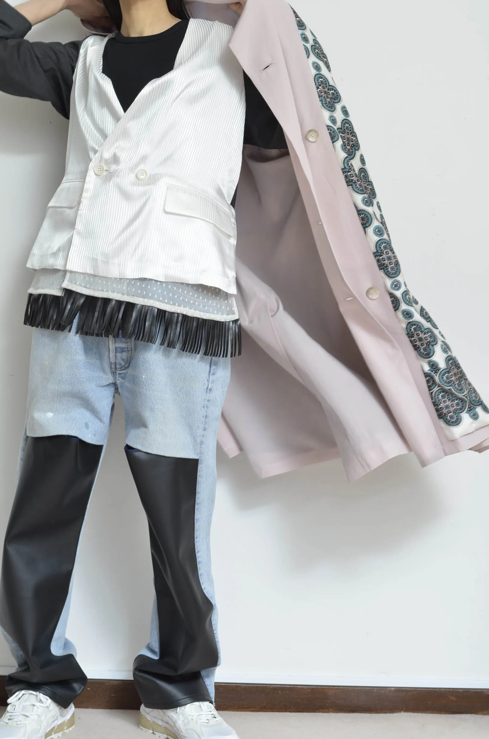 SCARF-LINED TRENCH COAT/PINK/01